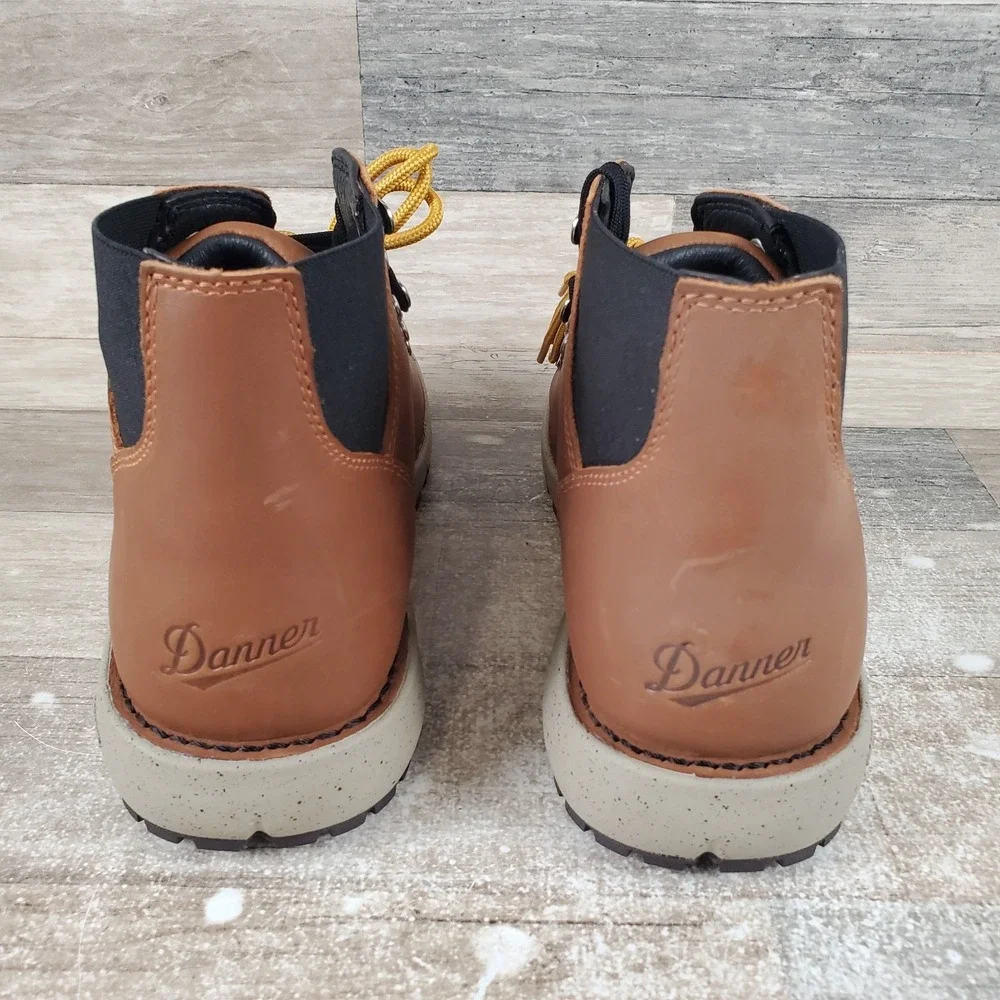 Danner Vertigo 917 Mens Hiking Shoes‎ Sz 8.5 Brown Lace Up Mid Top Waterproof